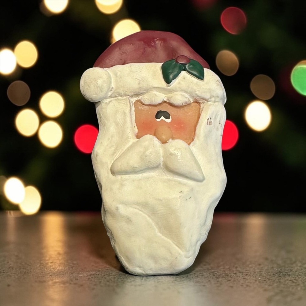 CMI/Henton Santa Claus Brooch Hand Painted Christmas Pin Folk Art Style